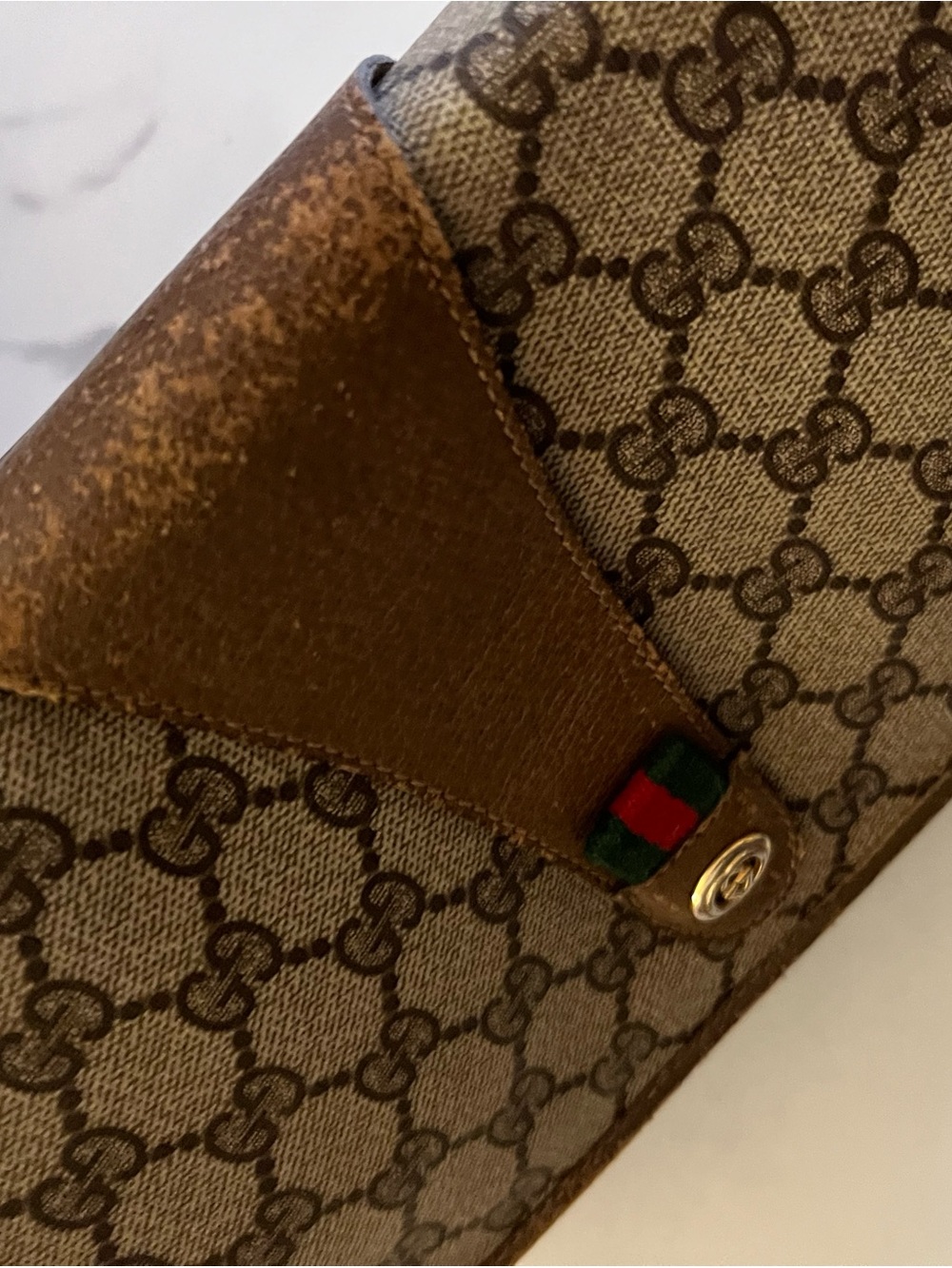 Gucci Brown Monogram Canvas Clutch with Web Stripe - Picture 7 of 16